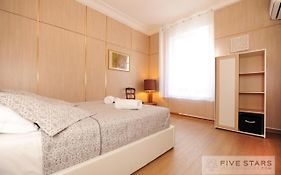 Suite Gioia Five Stars Holiday House